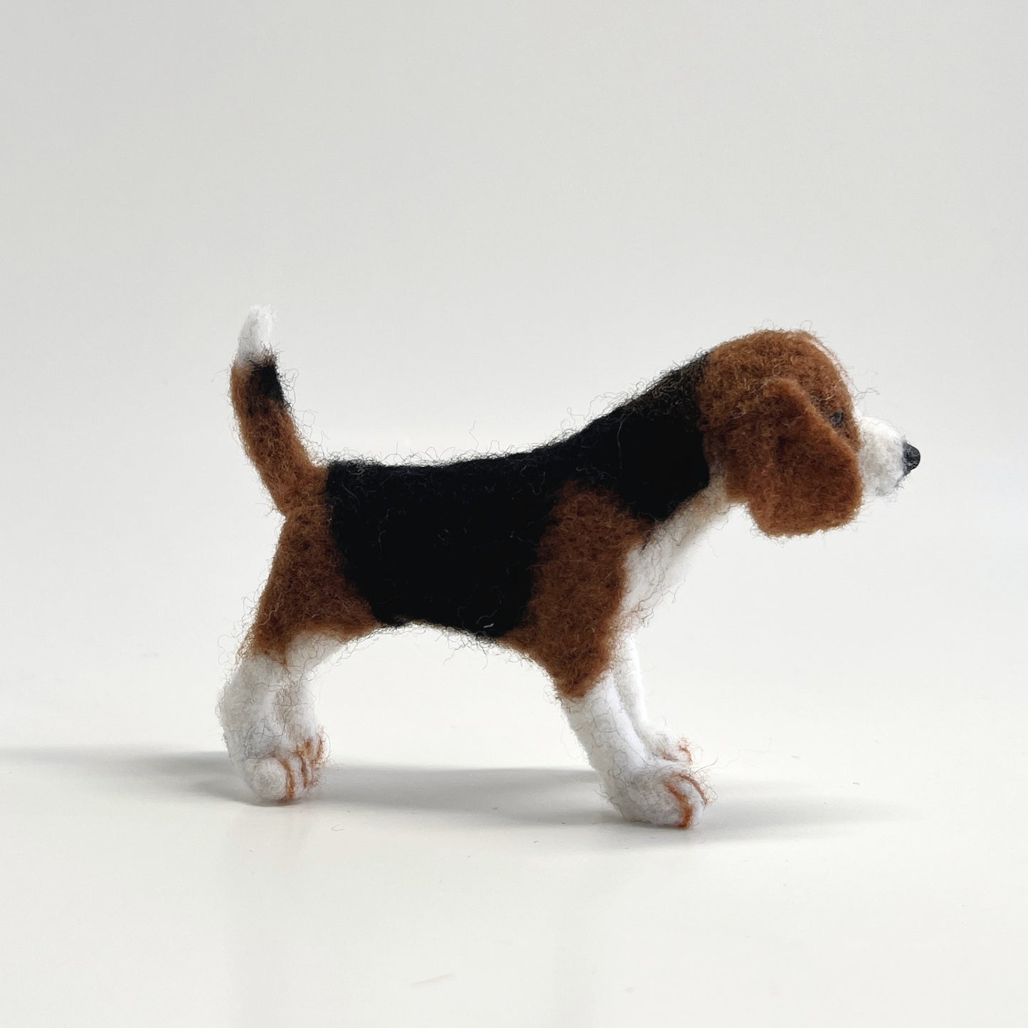 Miniature needle felted Beagle stand_right side view